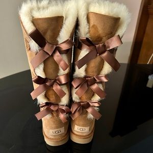 Bailey bow tall boots